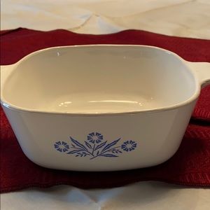 Vintage Corningware baking/serving dish